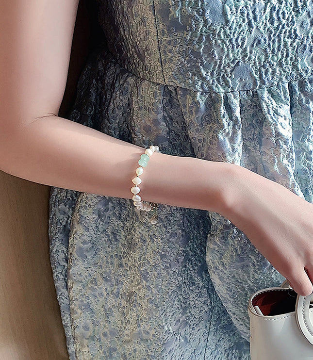 Modern Geometric Charm Bracelet for Stylish Women