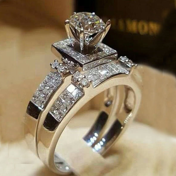 Women’s Zircon Inlaid Alloy Ring – Stylish and Durable Accessory