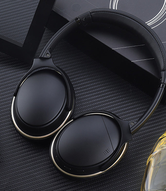 Wireless noise reduction foldable headphones