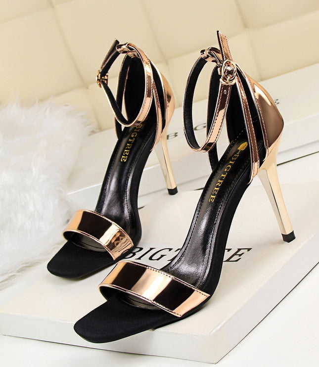 Sexy nightclub sandals with one word
