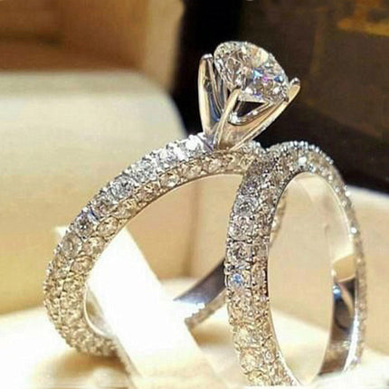 Women’s Zircon Inlaid Alloy Ring – Stylish and Durable Accessory