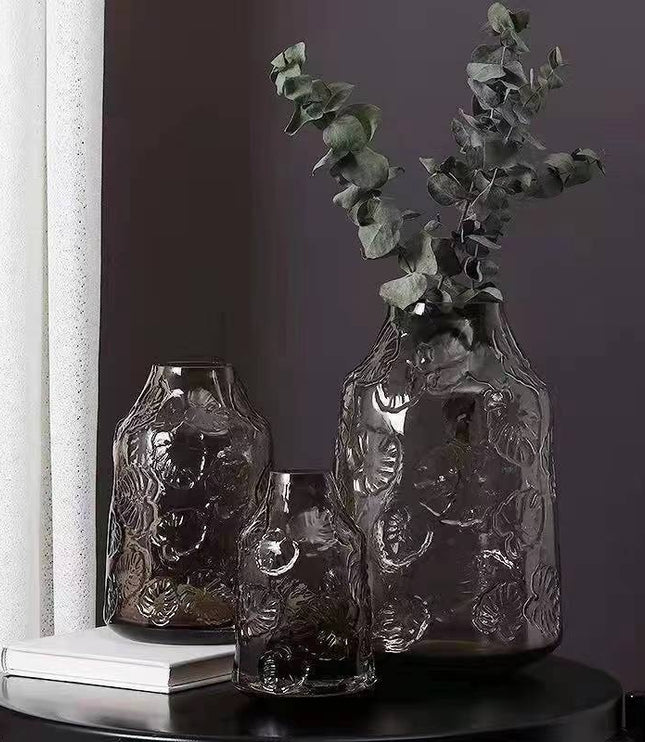 Embossed Green Glass Vase – Vintage-Inspired Elegance