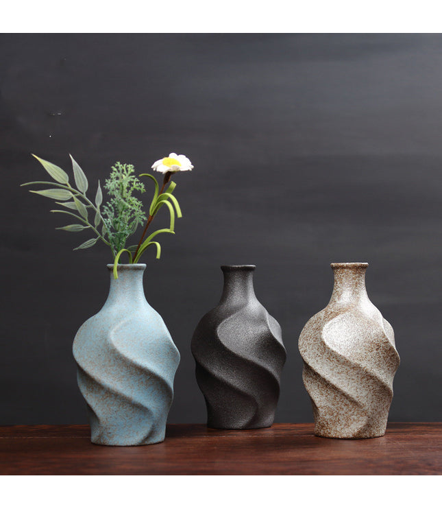 Minimalist Ceramic Art Vase – Black Zen Sculpture Design
