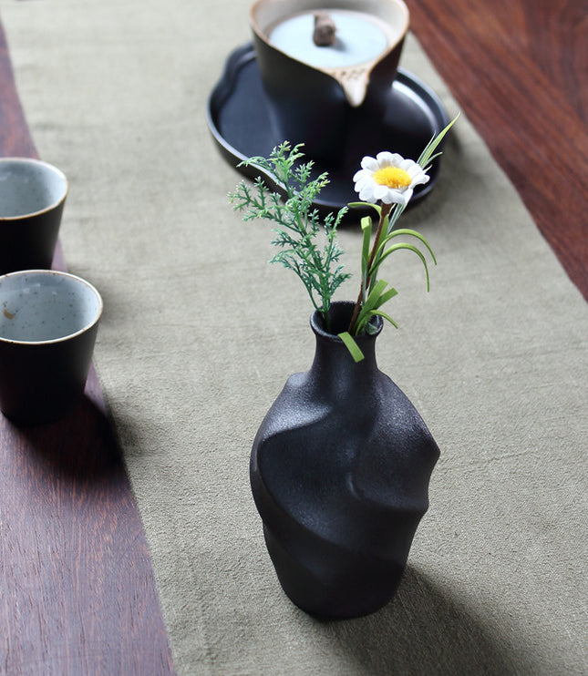 Minimalist Ceramic Art Vase – Black Zen Sculpture Design