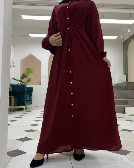 Full-button dress with a neat lapel