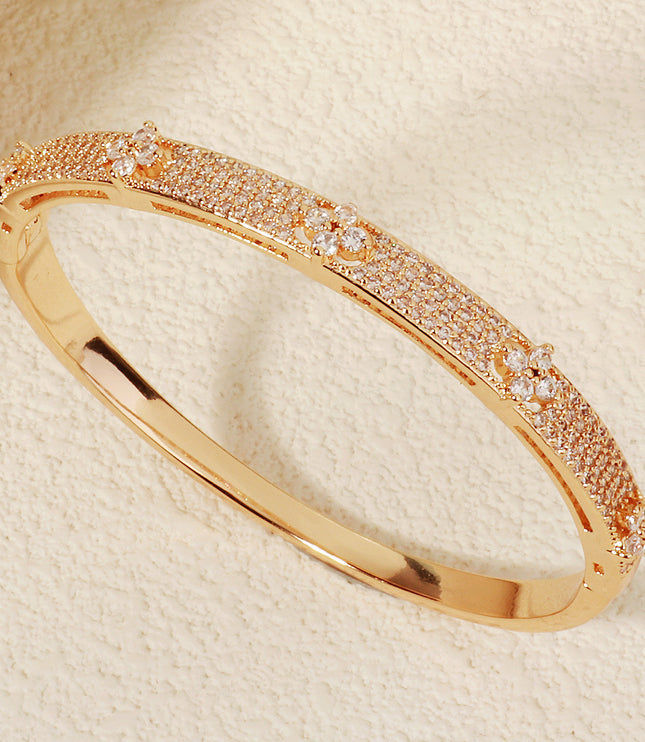Asymmetric Conical Bracelet – Fashion Commuter Style with Zircon Accents