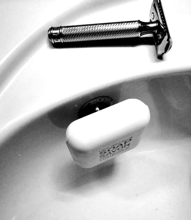 SAVONT Original Magnetic floating soap holder | Always dry & clean | Soap dish dispenser drainer for shower or sink